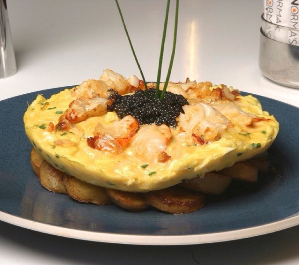 luxlifestyle-the-zillion-dollar-lobster-frittata-mon-an-dat-nhat-1640251398.jpg