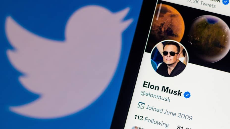 the-official-profile-of-elon-musk-on-the-soc-1667235732.jpg