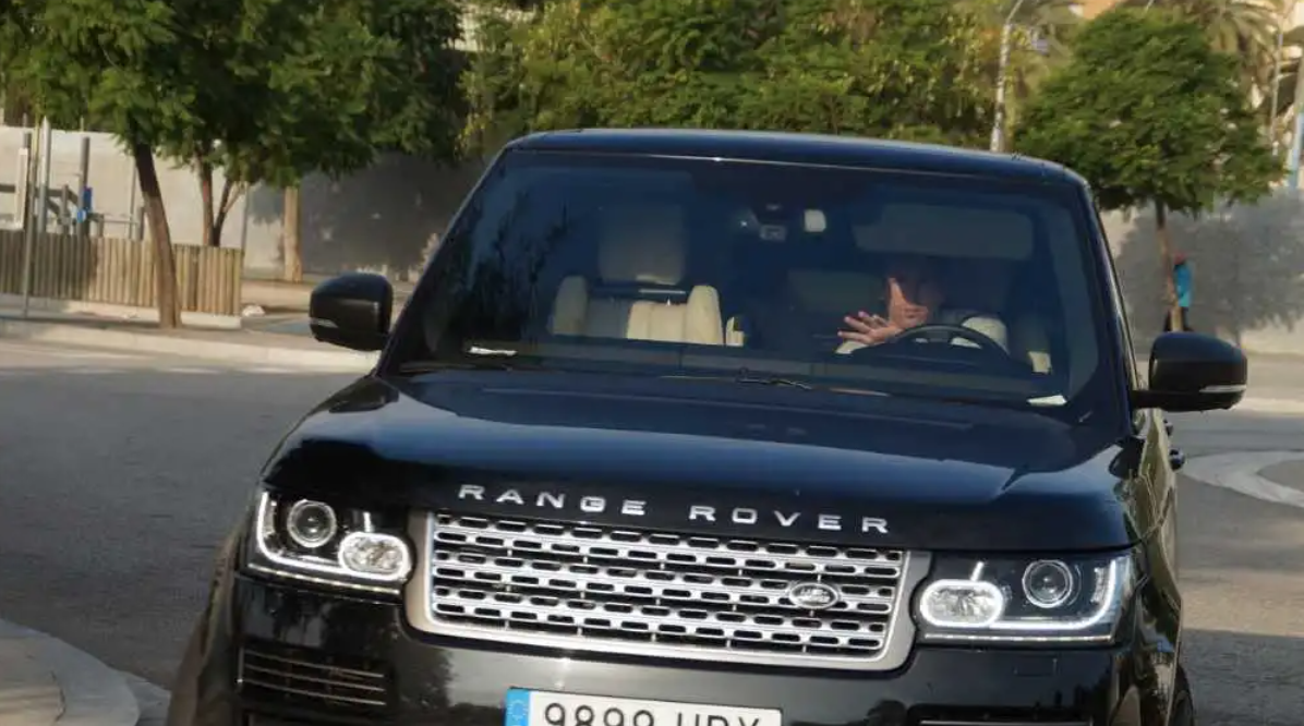 range-rover-messi-1670578020.png