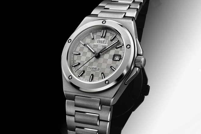 iwc-ingenieur-40-titanium-grey-dial-2-2912-1720509272.jpg