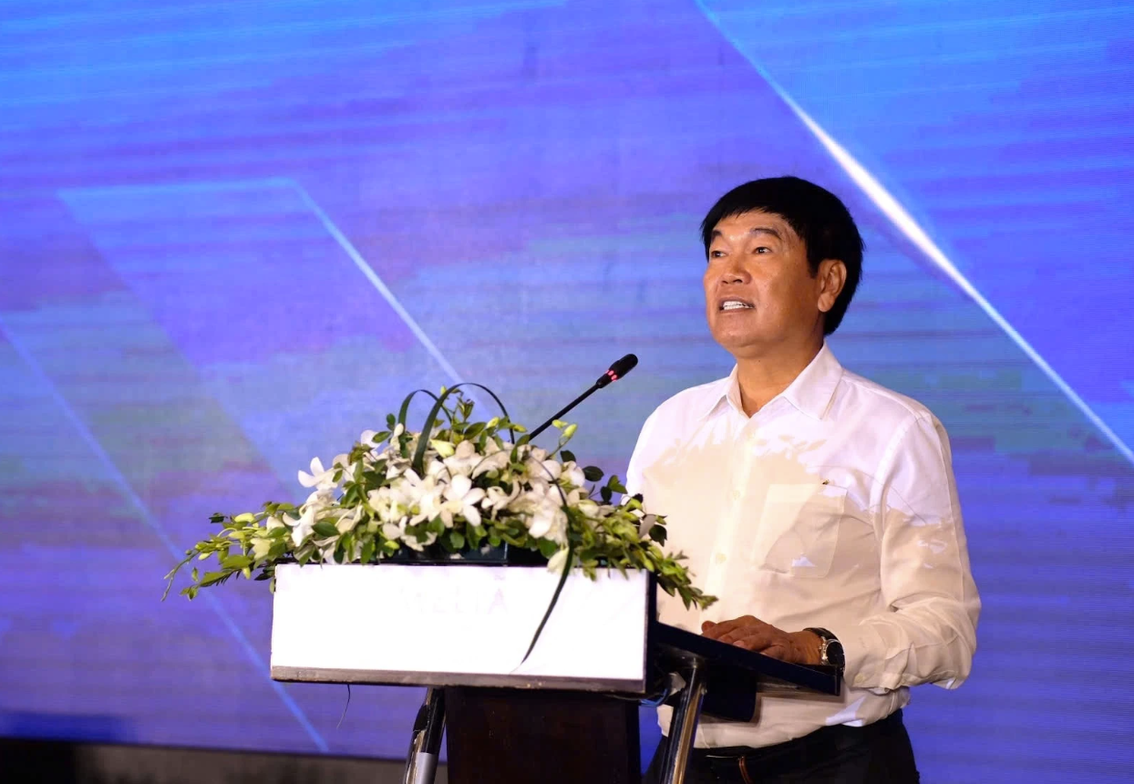 hoa-phat-ve-tuong-lai-thep-viet-ty-phu-tran-dinh-long-tu-tin-tang-truong-15nam-den-2030-1745309056.PNG
