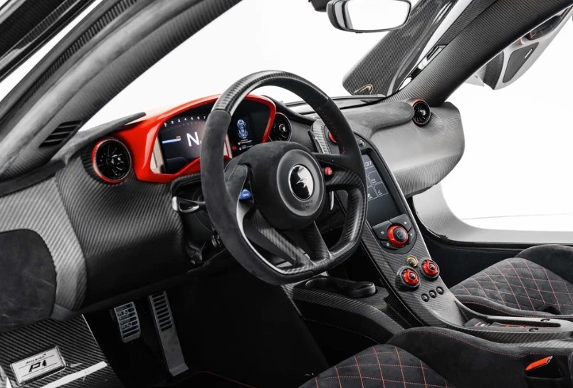sieu-xe-mclaren-p1-carbon-series-gia-hon-31-trieu-usd-hang-hiem-chi-5-chiec-toan-cau6-1748322481.jpg