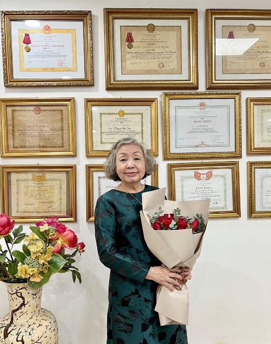 he-lo-chan-dung-thieu-gia-va-thien-kim-doi-thu-4-cua-gia-toc-son-kim-ke-nghiep-de-che-ty-do-va-cuoc-song-it-nguoi-biet1214-1748505443.jpg