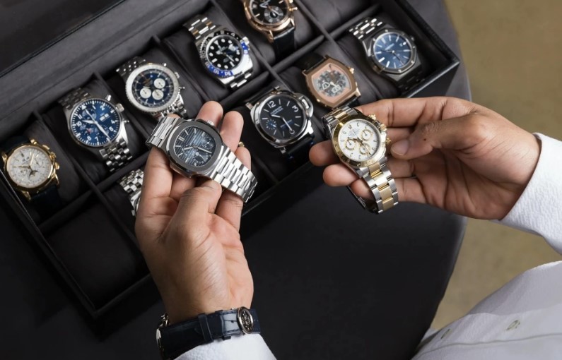 gioi-nha-giau-my-do-xo-san-lung-rolex-bien-dong-ho-xa-xi-thanh-vang-moi-de-tich-san2-1748847118.jpg
