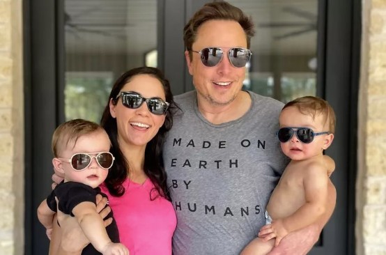 elon-musk-gay-xon-xao-du-luan-voi-binh-luan-bi-an-ve-be-boi-ngoai-tinh-cua-ceo-astronomer3-1752829442.jpg