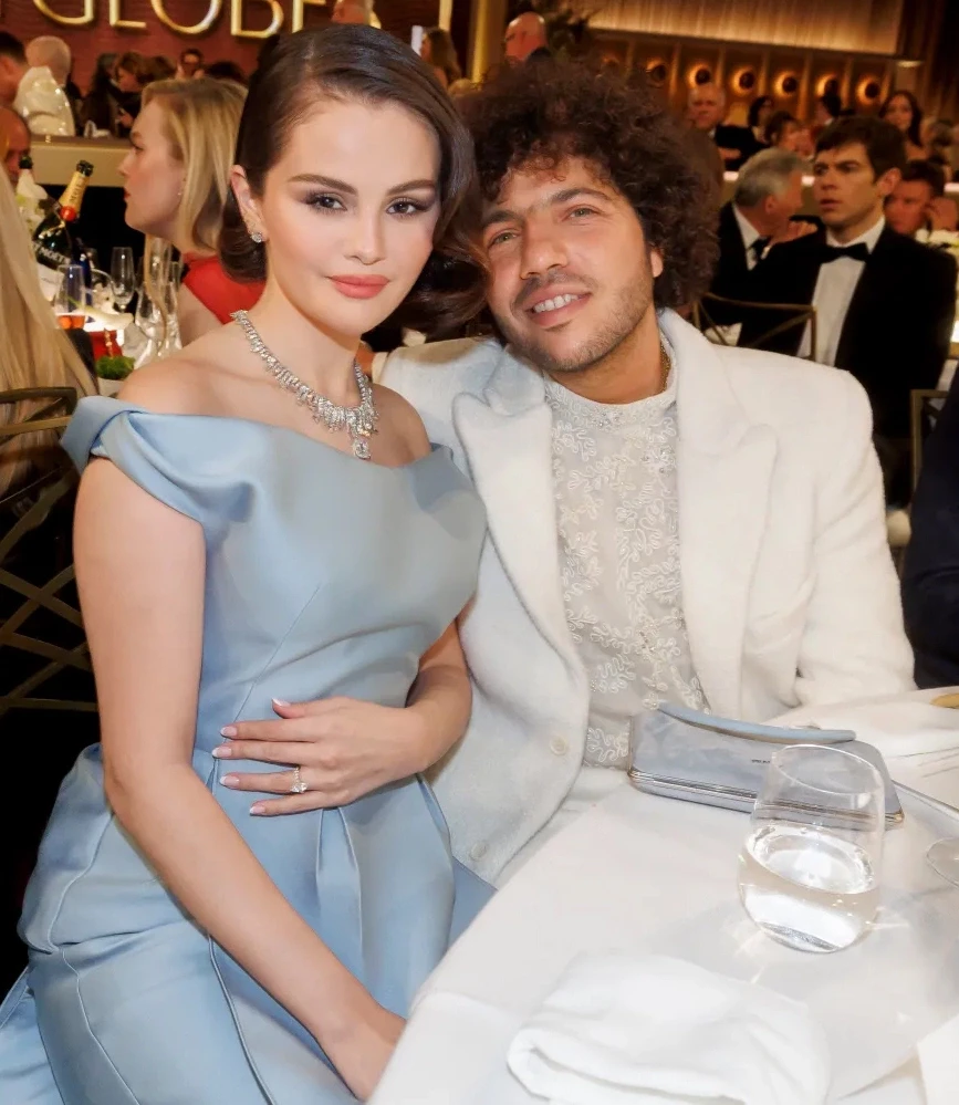 selena-1758083095-4385-1758083792-1758095671.webp