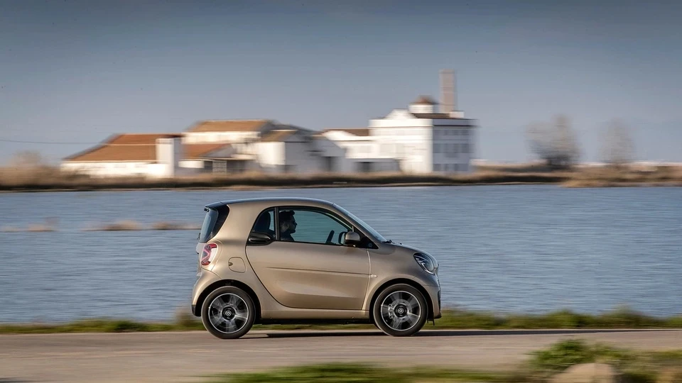smart-fortwo-056-1767668685.webp