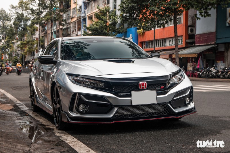 Honda Civic Type R độc nhất Việt Nam của ông Đặng Lê Nguyên Vũ, giá khoảng 4 tỉ đồng