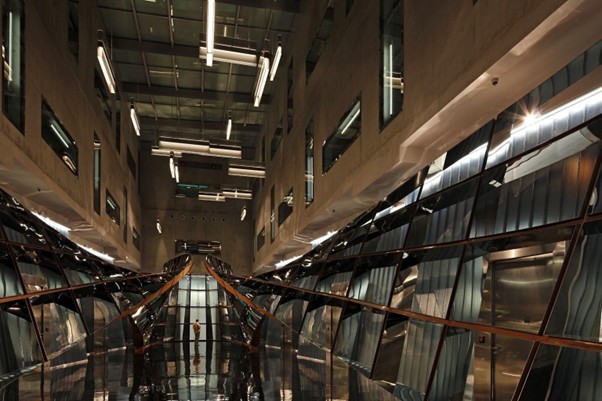 Bên trong Le Freeport: Nơi giới siêu giàu cất giữ tranh Picasso, đồng hồ hiếm và cổ vật nghìn năm