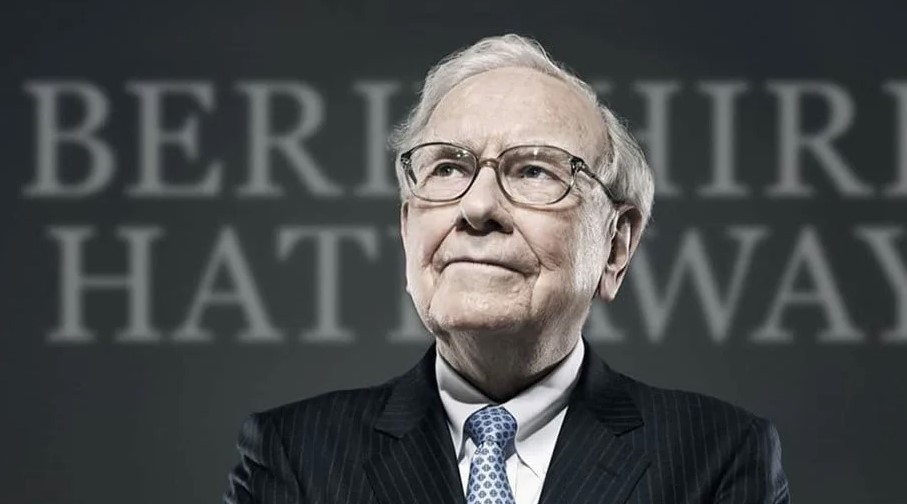 loi-khuyen-dat-gia-tu-warren-buffett-muc-luong-khong-phai-la-tat-ca-hay-uu-tien-nhung-dieu-nay-khi-bat-dau-su-nghiep-1747054536.jpg