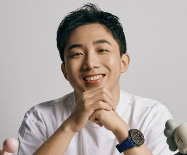 ceo-39-tuoi-wang-ning-ty-phu-dung-sau-de-che-labubu-ty-usd-cua-pop-mart-1749625073.jpg