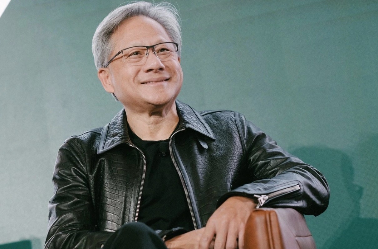 nvidia-cua-ty-phu-jensen-huang-chinh-thuc-can-moc-von-hoa-4000-ty-usd-dan-dau-the-gioi-1752137105.jpg