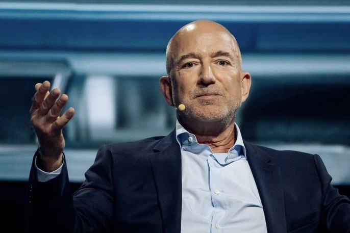 ty-phu-jeff-bezos-tro-lai-cuoc-choi-cong-nghe-voi-du-an-ai-quy-mo-hang-dau-the-gioi-1763449786.jpg