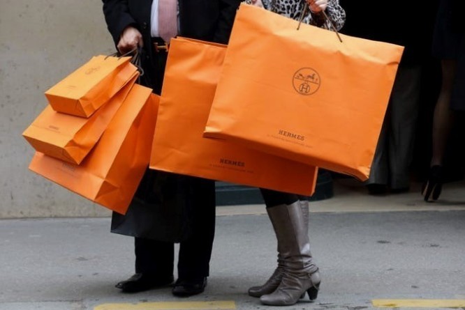 1% giàu nhất thế giới tiêu tiền khác 99% còn lại thế nào?