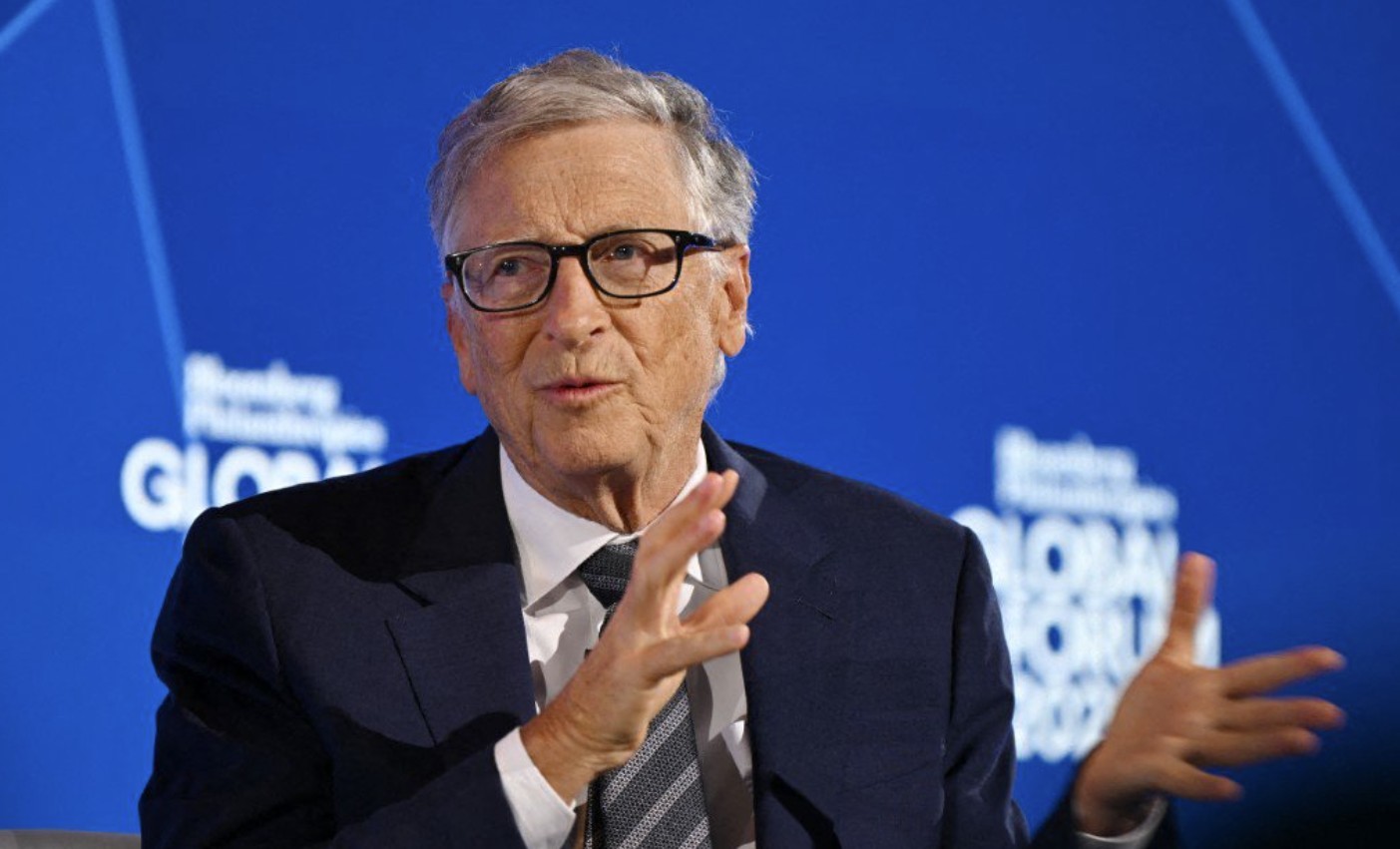 hang-loat-ty-phu-cong-nghe-giau-them-tru-bill-gates-1765355336.jpg
