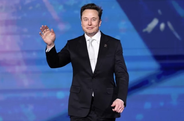 ty-phu-elon-musk-vuot-moc-700-ty-usd-mo-ky-nguyen-moi-cua-gioi-sieu-giau-1766386901.jpg