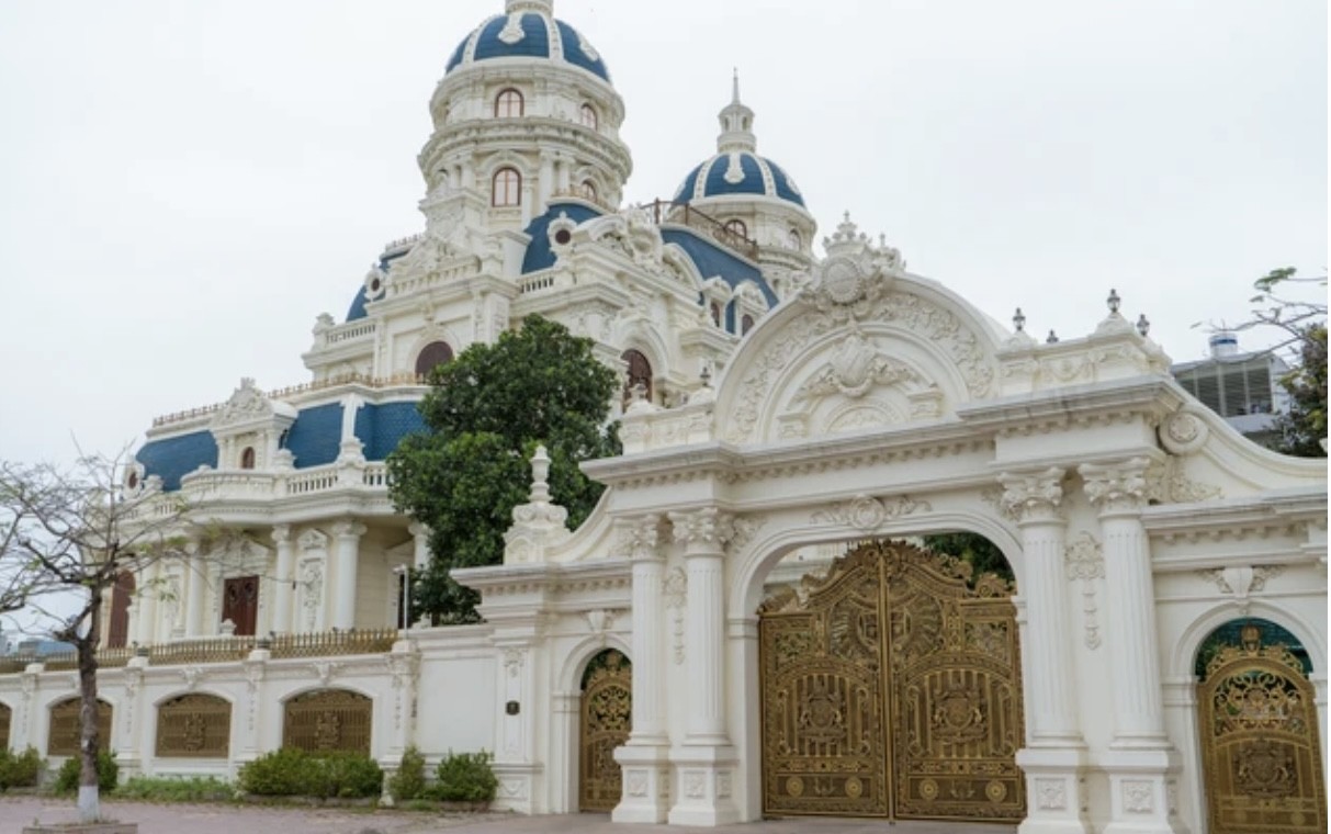 Tỷ phú sống chênh vênh trong căn hộ 2000 tỷ của tòa nhà mỏng nhất thế giới: Đắt đỏ nhưng liệu có xa hoa bằng lâu đài của các đại gia Việt?