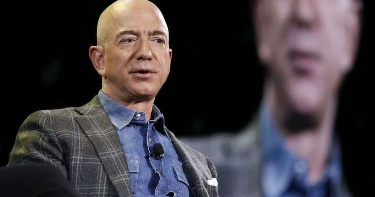 Tỷ phú Jeff Bezos giải mã stress theo cách ít ai ngờ tới