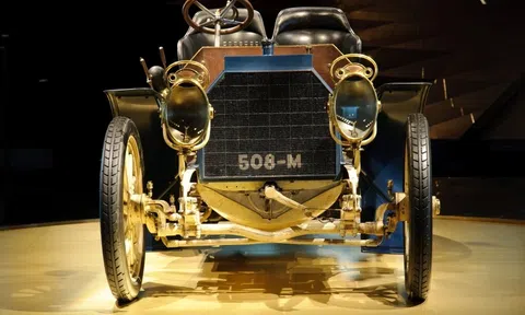 Ngày chiếc Mercedes hiện đại đầu tiên ra đời: 125 năm định hình lại ngành ô tô thế giới