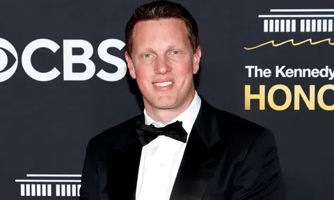 Đường trở thành 'ông trùm' Hollywood của con trai tỷ phú từng giàu nhất thế giới