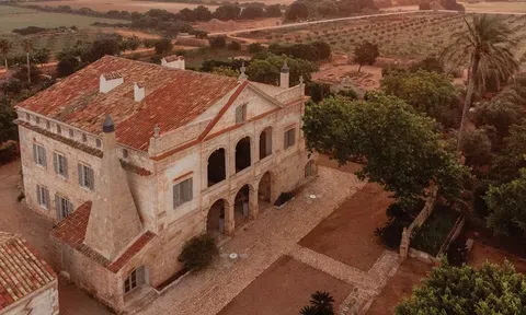 Trải nghiệm ngắm nhật thực toàn phần tại penthouse điền trang Tây Ban Nha: kỳ nghỉ xa hoa không thể bỏ lỡ năm 2026