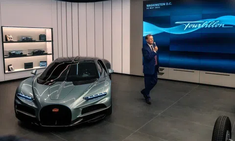 Bugatti Tourbillon ghé thăm 'nhà tổng thống Trump'