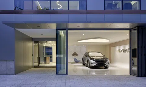 Showroom Mercedes-Maybach đầu tiên trên thế giới chính thức khai trương