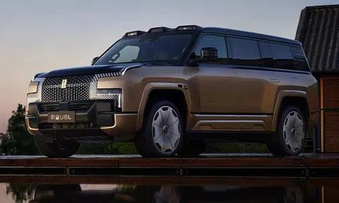 Bentley Bentayga phiên bản 'Trung Quốc' vừa ra mắt mạnh hơn cả Bugatti Chiron