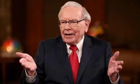 Buffett chỉ ra 3 thứ người nghèo chi không tiếc, người giàu lại tránh xa