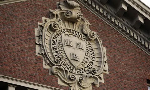 Hiện tượng lạ ở Harvard: Lười học nhưng vẫn tốt nghiệp loại giỏi