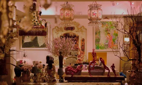 Penthouse triệu đô giữa lòng Sài Gòn của NTK Lý Quí Khánh: Nội thất vintage đẹp như tác phẩm nghệ thuật