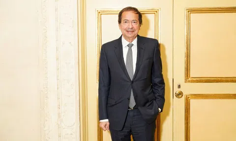 Tỷ phú John Paulson thu về quả ngọt sau 15 năm đầu tư kiên định vào kim loại quý