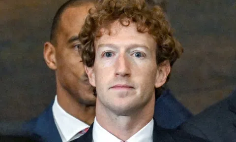 Mark Zuckerberg soán ngôi Jeff Bezos, trở thành tỷ phú giàu thứ hai thế giới