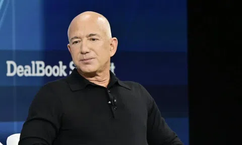 Jeff Bezos gây sốc toàn cầu: Ý tưởng khai phá không gian có thể định hình lại tương lai nhân loại