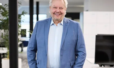 Tỷ phú Australia ‘bốc hơi’ hơn 1 tỷ USD sau khi công ty bị khám xét