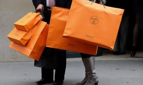 1% giàu nhất thế giới tiêu tiền khác 99% còn lại thế nào?