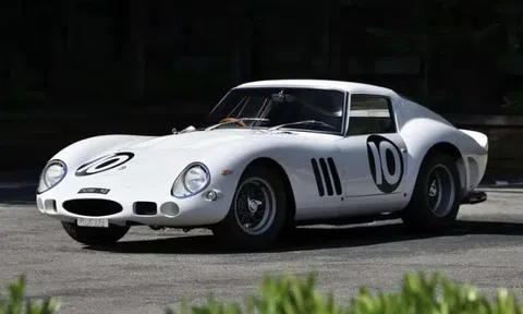 Siêu xe Ferrari đời cổ có thể vượt mốc 1.800 tỷ đồng chỉ nhờ màu sơn hiếm