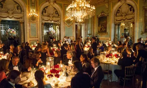 Ăn cơm cũng là nghệ thuật: Bật mí cách người giàu tận hưởng bữa ăn sang chảnh