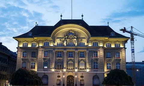 Giới siêu giàu châu Á đổ xô sang Thụy Sĩ gửi tài sản