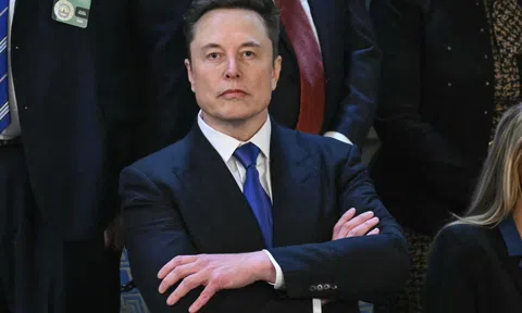 Vì sao tỷ phú dễ chen chân vào chính trị gấp 4.000 lần người khác?