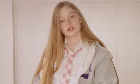 Sinh ra đã ở đỉnh cao: vì sao con gái tỷ phú giàu nhất thế giới chọn rời bỏ tất cả?