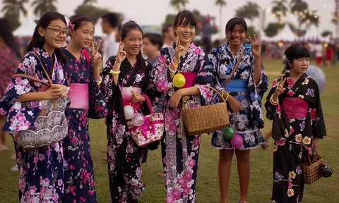 Vì sao giới siêu giàu Nhật Bản sống kín tiếng đến lạ?