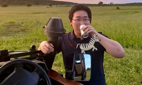 Thiếu gia 25 tuổi thành tỷ phú nhờ cổ phần “mỏ vàng” của gia đình