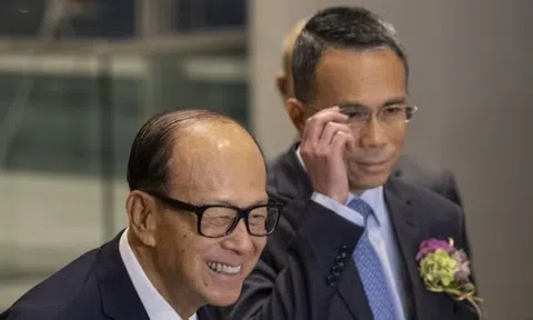 Tỷ phú Lý Gia Thành bán tài sản, tích tiền: Nước cờ phòng thủ của bậc thầy đầu tư