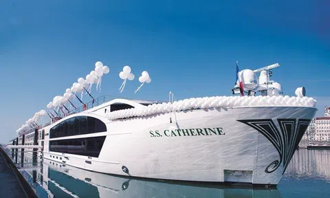 Bên trong siêu du thuyền S.S Maria Theresa xa xỉ như cung điện Hoàng gia
