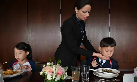 Bên trong lớp học dạy cách trở thành "giới thượng lưu" ở Thượng Hải