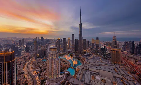 Phía sau hình ảnh giàu có xa hoa, Dubai che giấu cuộc sống khốn khó của hàng nghìn công nhân nước ngoài