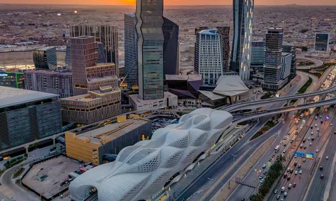 Saudi Arabia ra mắt tuyến metro sang trọng nhất hành tinh với giá vé chỉ 1 USD