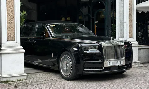 Đại gia Sài Gòn "chơi lớn" tậu Rolls-Royce Phantom VIII trị giá 60 tỷ đồng