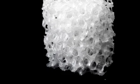 Đồ ngủ gốm sinh học triệu đô: Món xa xỉ mới của giới thượng lưu trong hành trình chinh phục tuổi thanh xuân vĩnh cửu